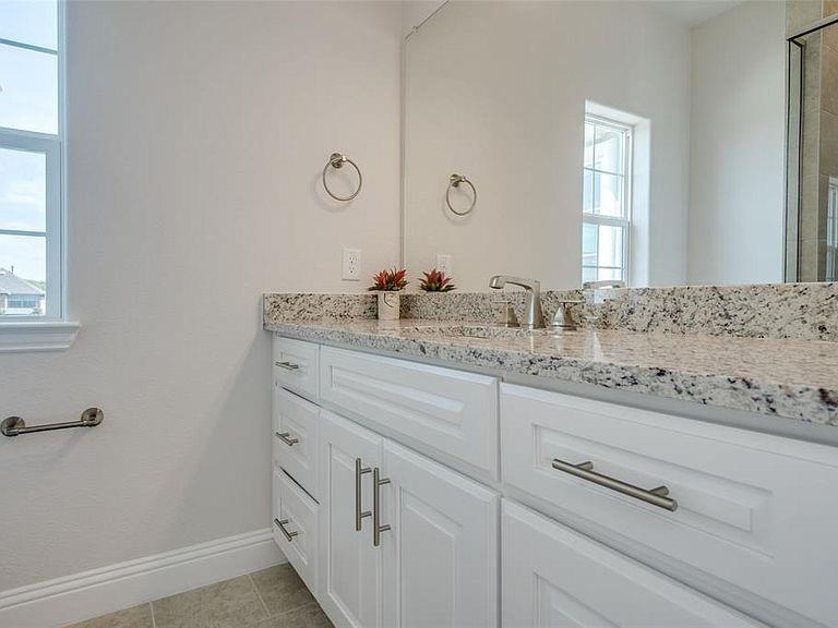 McKinney, Texas, 75070, United States, 2 Bedrooms Bedrooms, ,3 BathroomsBathrooms,Residential,For Sale,1971393