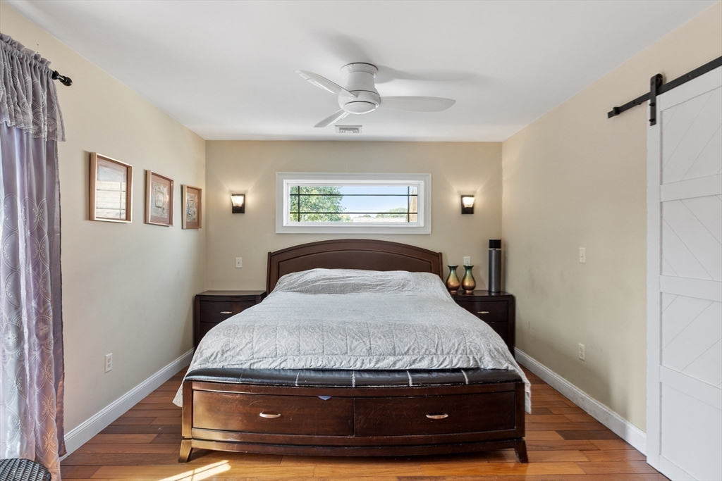 Brockton, Massachusetts, 02301, United States, 3 Bedrooms Bedrooms, ,2 BathroomsBathrooms,Residential,For Sale,1938670