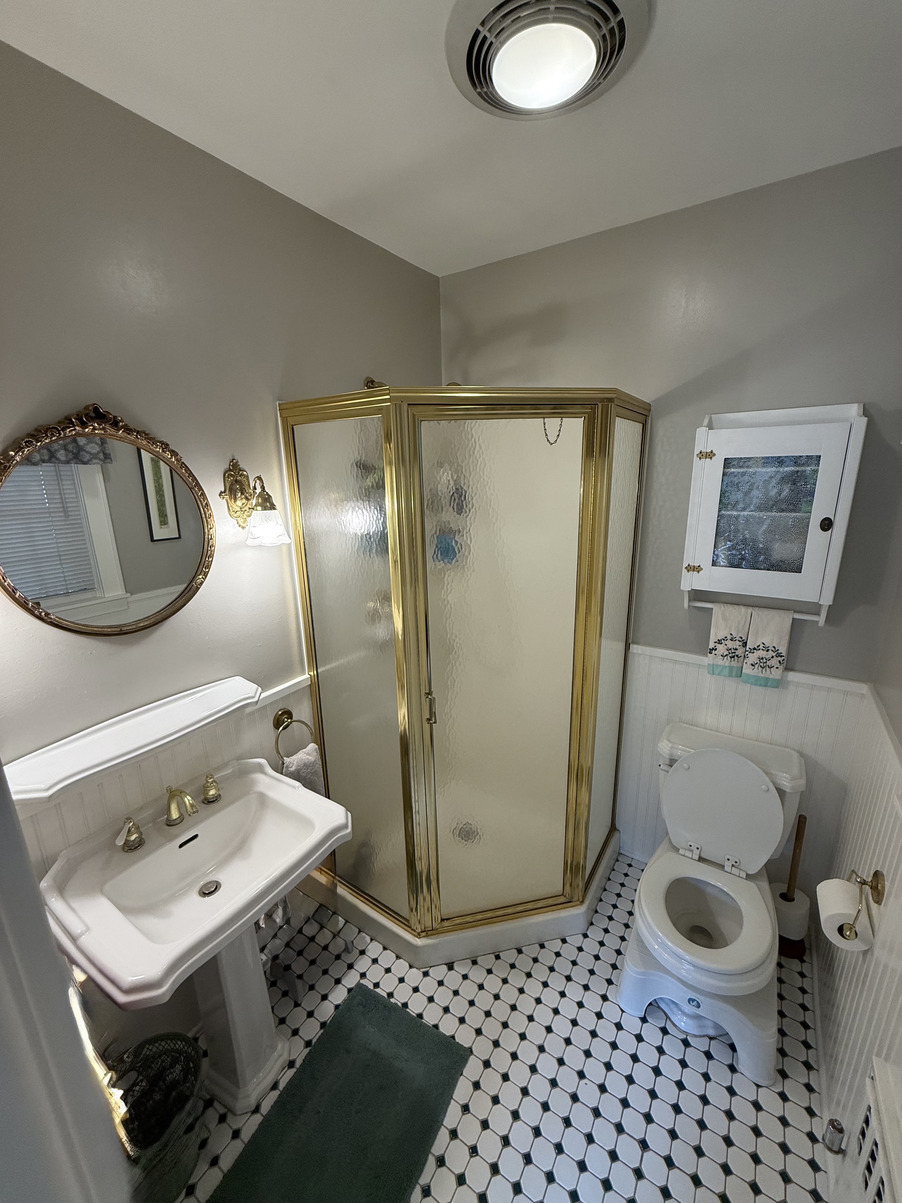 Haledon, New Jersey, 07508, United States, 3 Bedrooms Bedrooms, ,2 BathroomsBathrooms,Residential,For Sale,1979418