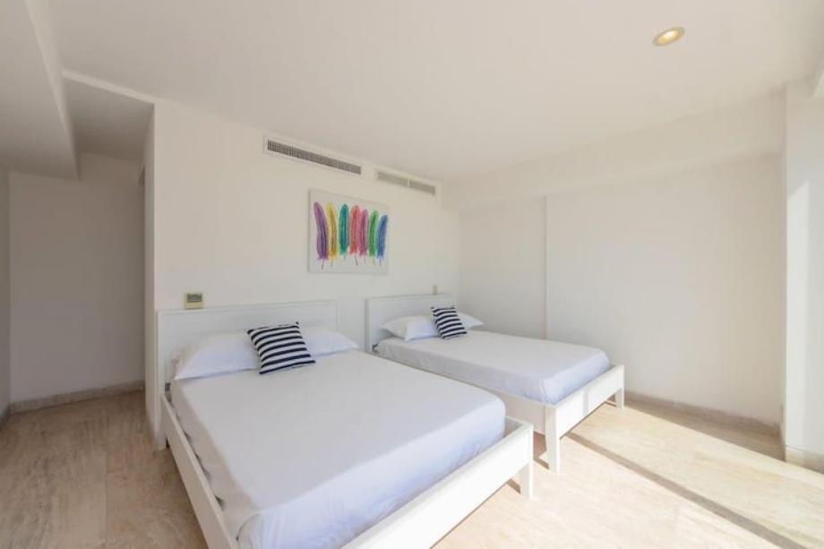 Hortensias, Puerto Vallarta, Jalisco, 48380, Mexico, 3 Bedrooms Bedrooms, ,3 BathroomsBathrooms,Residential,For Sale,Hortensias,1615692