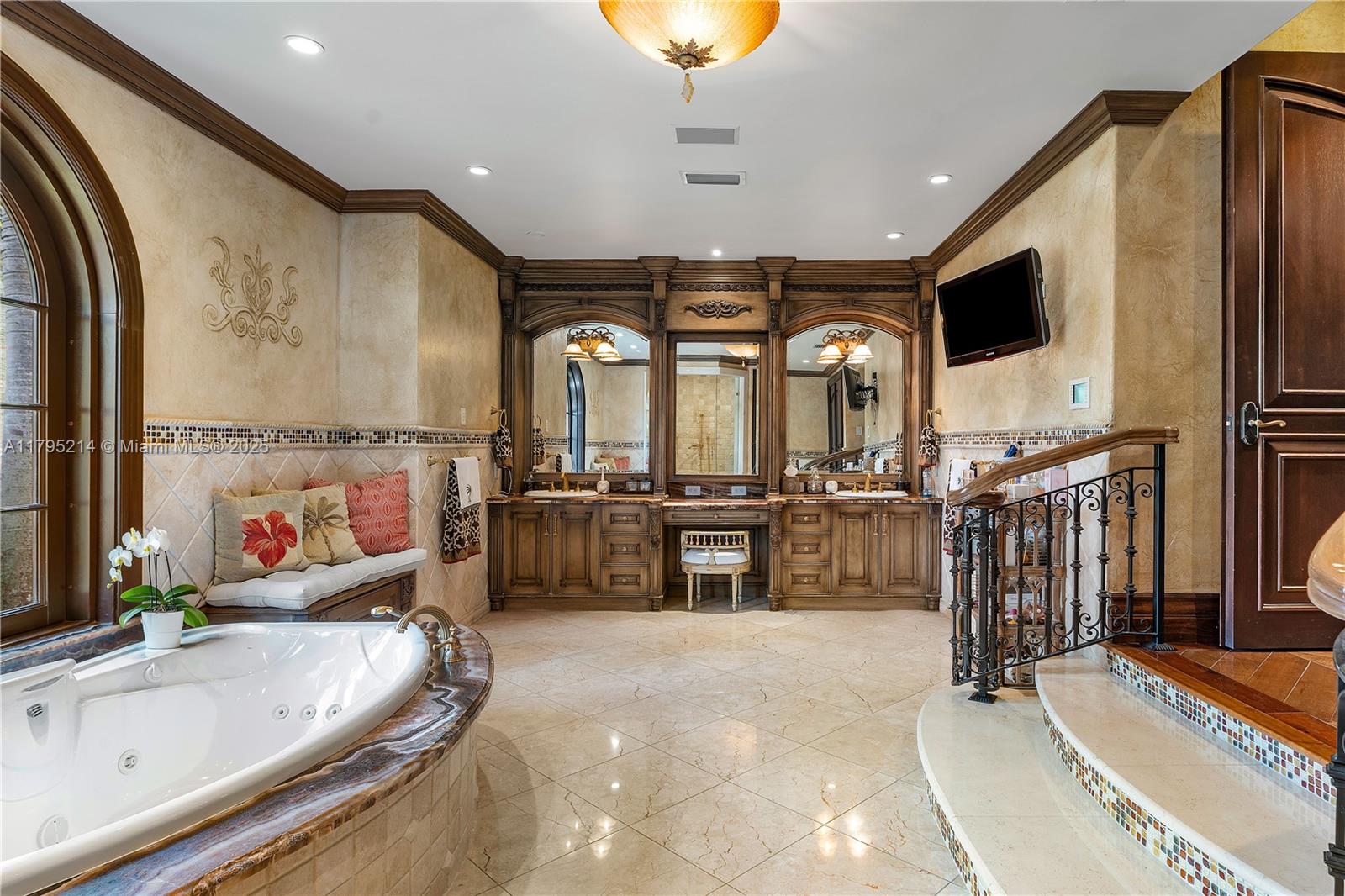 Homestead, Florida, 33031, United States, 6 Bedrooms Bedrooms, ,7 BathroomsBathrooms,Residential,For Sale,1804180
