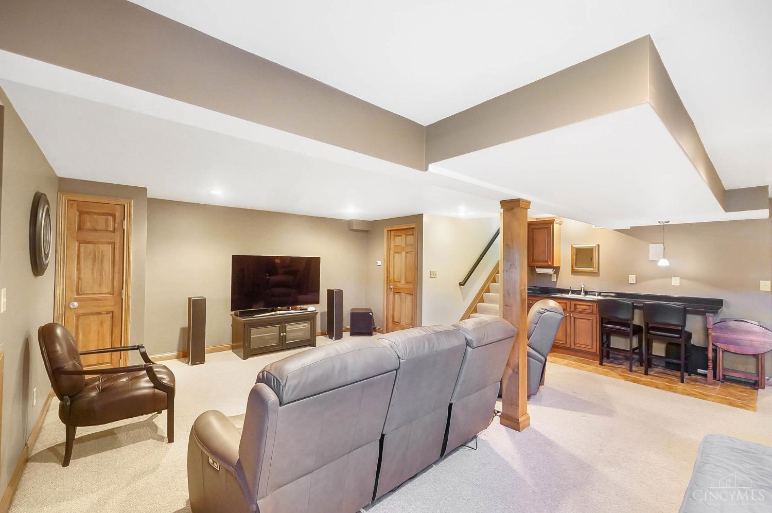 Hamilton, Ohio, 45013, United States, 4 Bedrooms Bedrooms, ,4 BathroomsBathrooms,Residential,For Sale,2000697