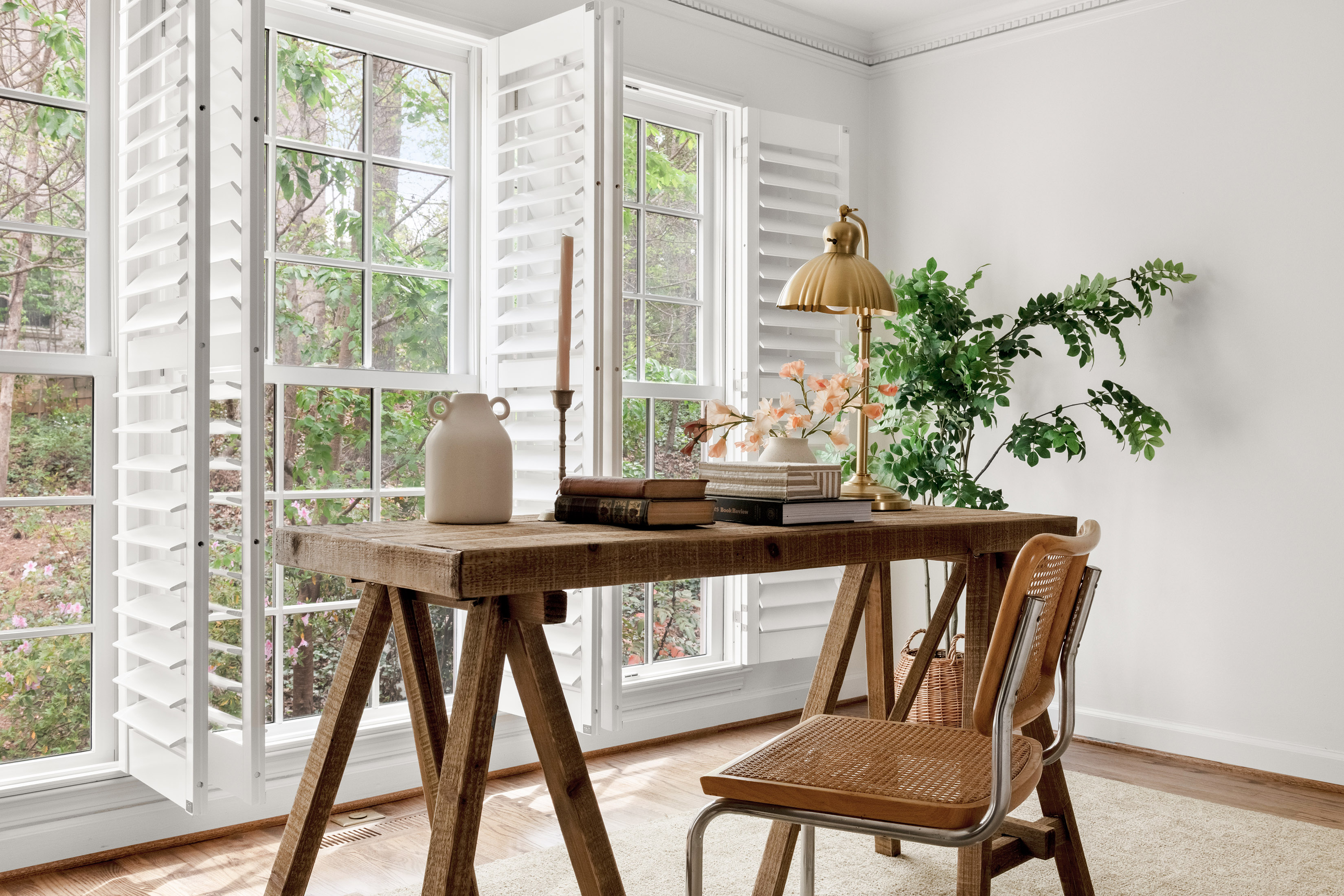  Beautifully Reimagined and Meticulously Maintained Home - 物件實景