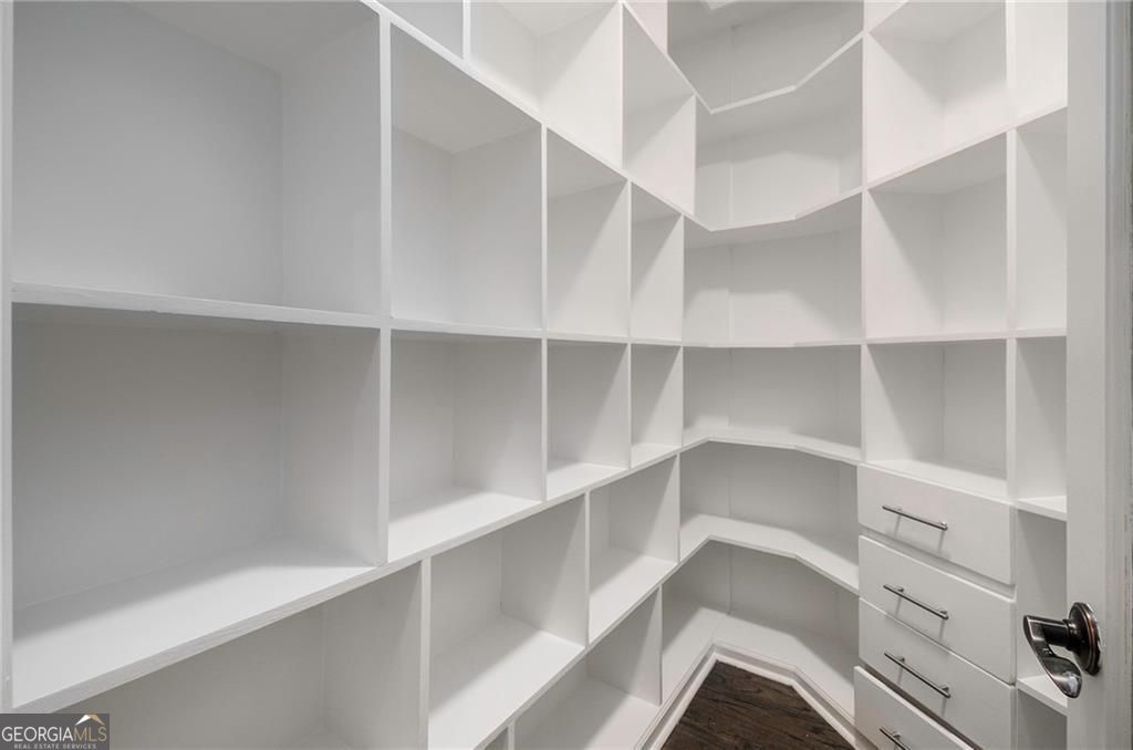 Buford, Georgia, 30519, United States, 7 Bedrooms Bedrooms, ,6 BathroomsBathrooms,Residential,For Sale,1960090