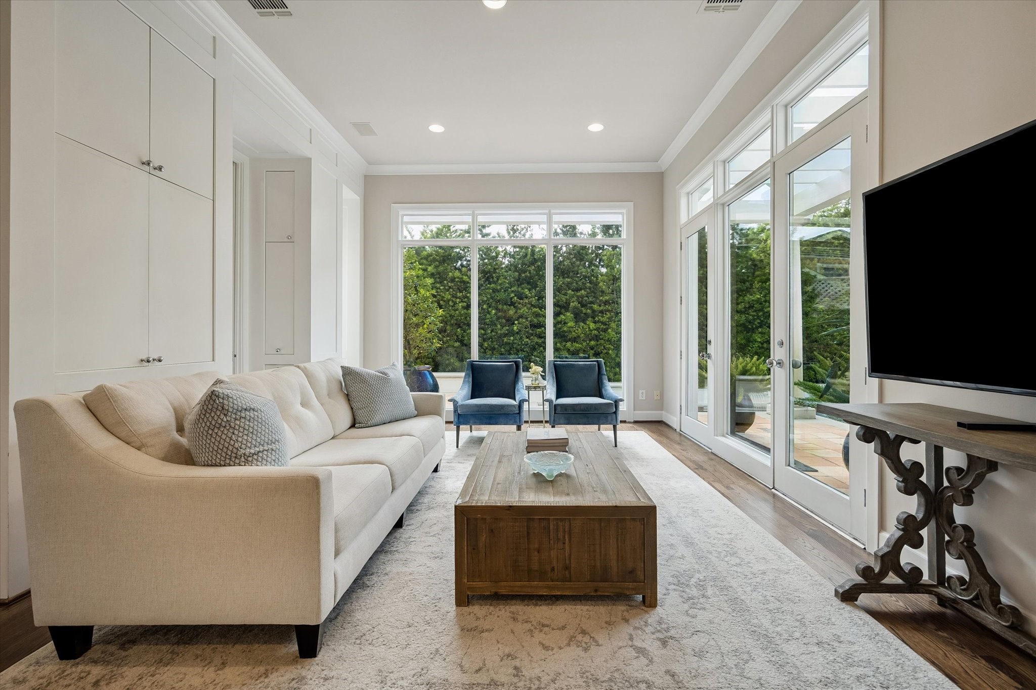  2102 Mcclendon Street - 物件實景