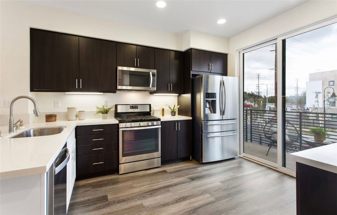 Los Angeles, California, 90065, United States, 3 Bedrooms Bedrooms, ,4 BathroomsBathrooms,Residential,For Sale,2008498