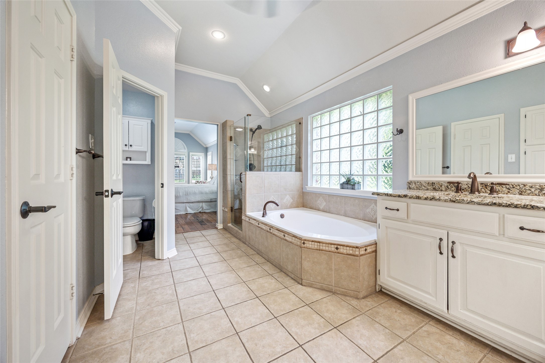 Southlake, Texas, 76092, United States, 4 Bedrooms Bedrooms, ,3 BathroomsBathrooms,Residential,For Sale,1895470