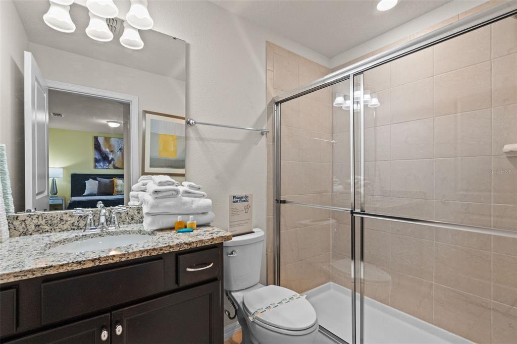 Davenport, Florida, 33897, United States, 10 Bedrooms Bedrooms, ,8 BathroomsBathrooms,Residential,For Sale,1897449
