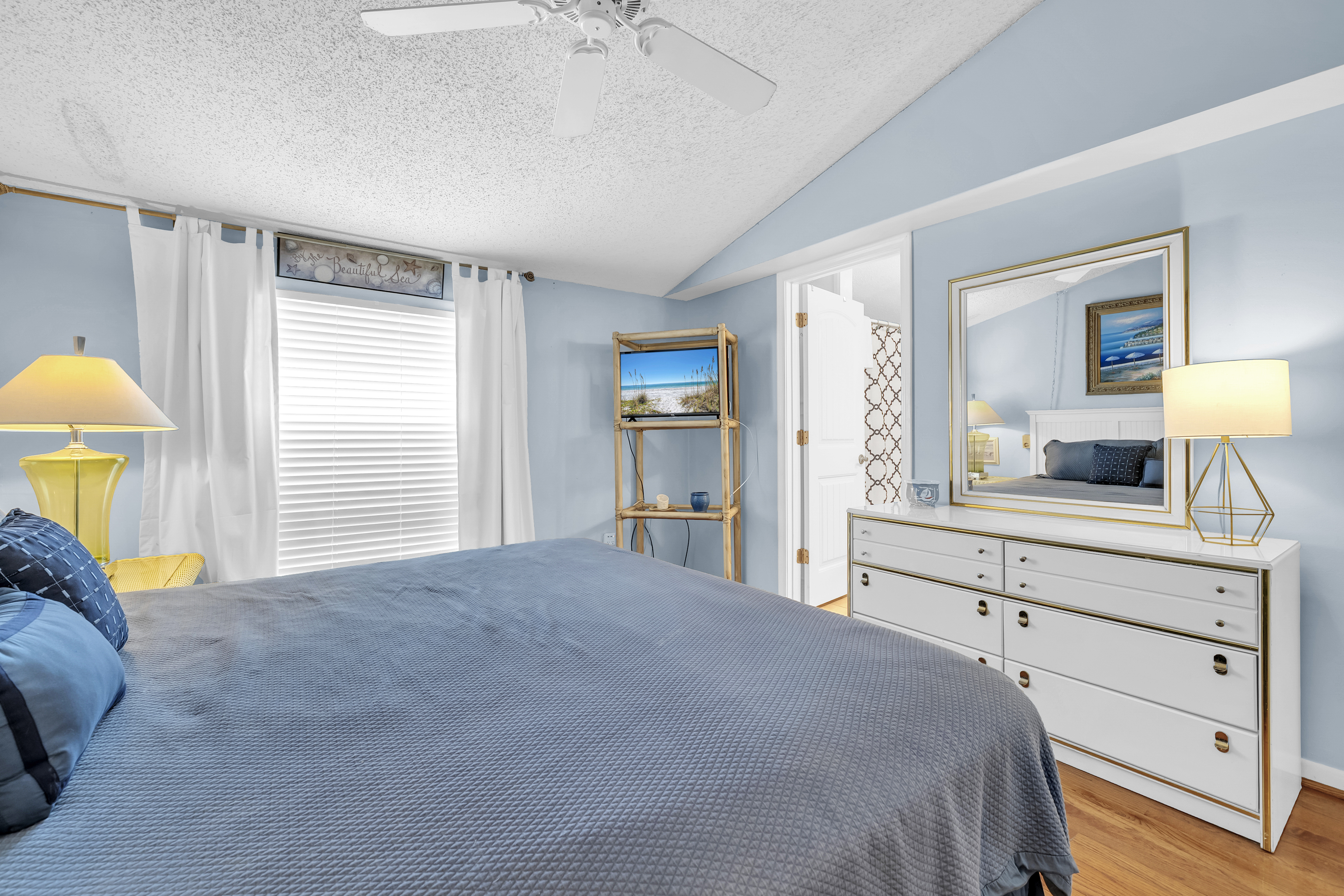  Panama City Beach Townhouse with Private Beach Access & Rental-Ready Appeal - 物件實景