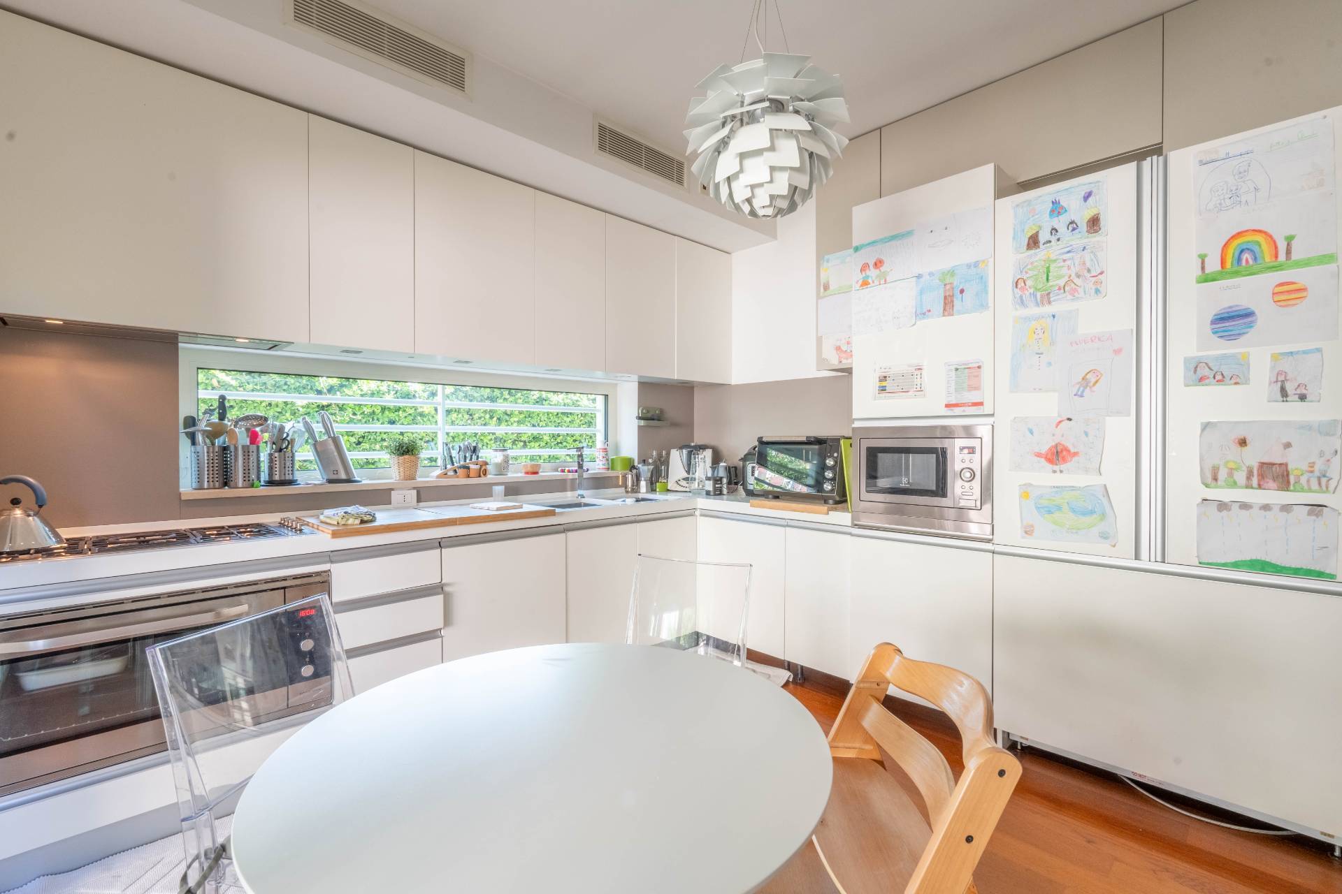 Corso Alcide De Gasperi, Bari, Bari, 70100, IT, 3 Bedrooms Bedrooms, ,4 BathroomsBathrooms,Residential,For Sale,Corso Alcide De Gasperi,1628155