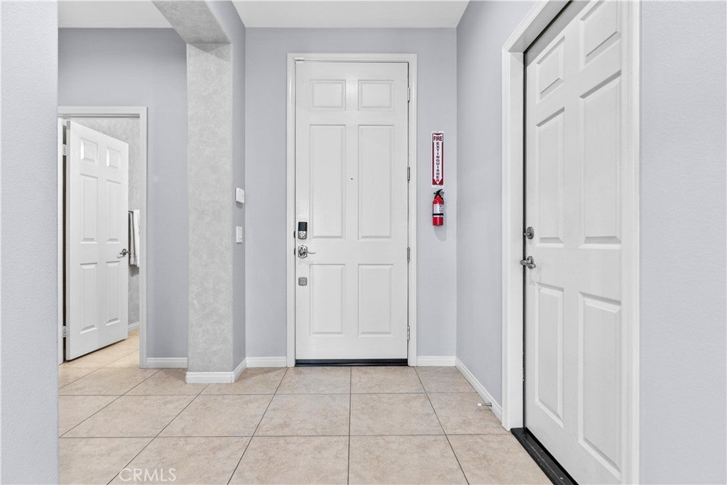 Indio, California, 92203, United States, 5 Bedrooms Bedrooms, ,3 BathroomsBathrooms,Residential,For Sale,1989302