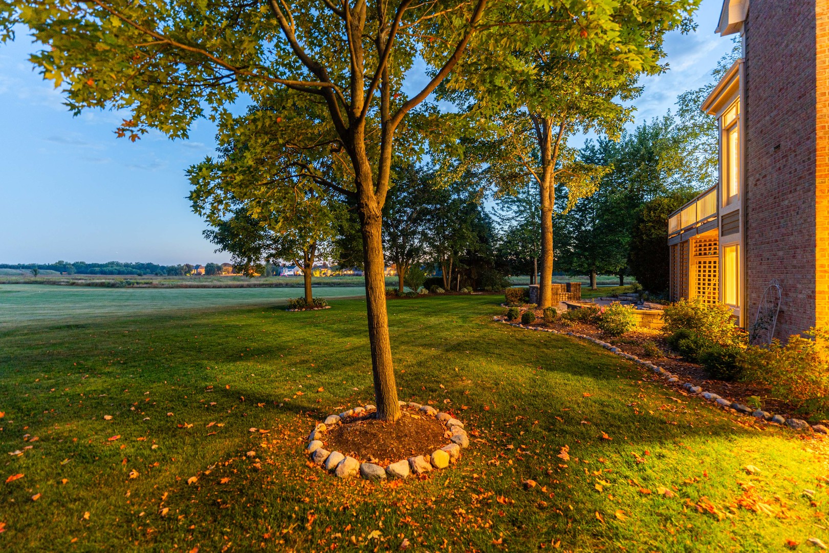 St. Charles, Illinois, 60175, United States, 5 Bedrooms Bedrooms, ,5 BathroomsBathrooms,Residential,For Sale,1989191