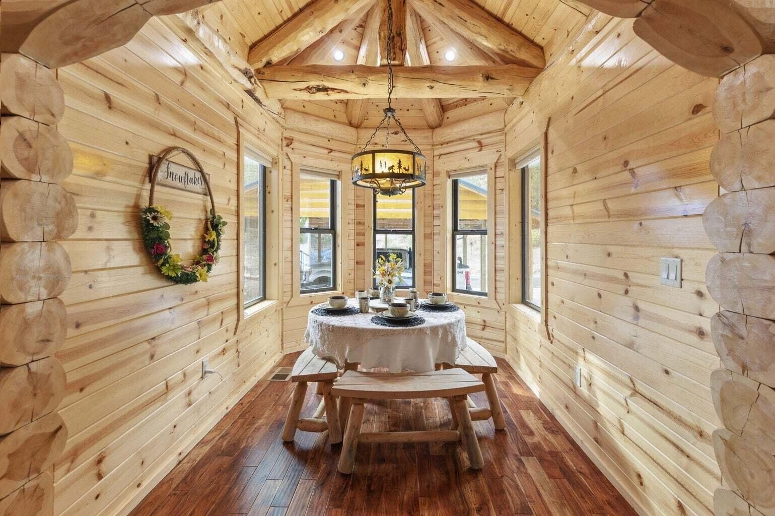 Canyonville, Oregon, 97417, United States, 2 Bedrooms Bedrooms, ,2 BathroomsBathrooms,Residential,For Sale,1981703