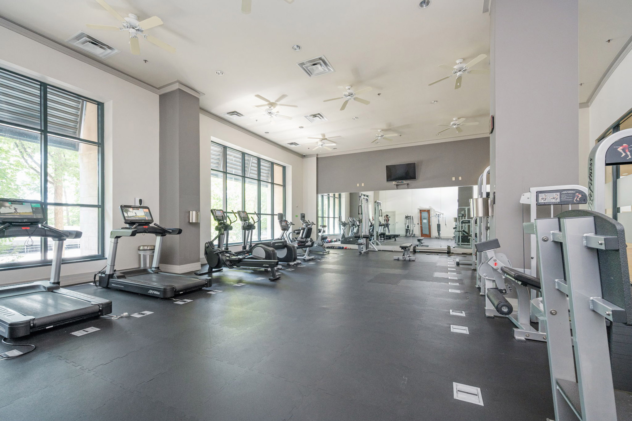  Sophisticated City Living Meets Comfort and Convenience in the Heart of Buckhead - 物件實景