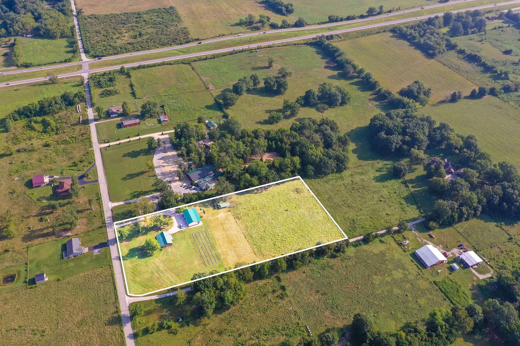 Rogersville, Missouri, 65742, United States, 3 Bedrooms Bedrooms, ,2 BathroomsBathrooms,Residential,For Sale,1979438