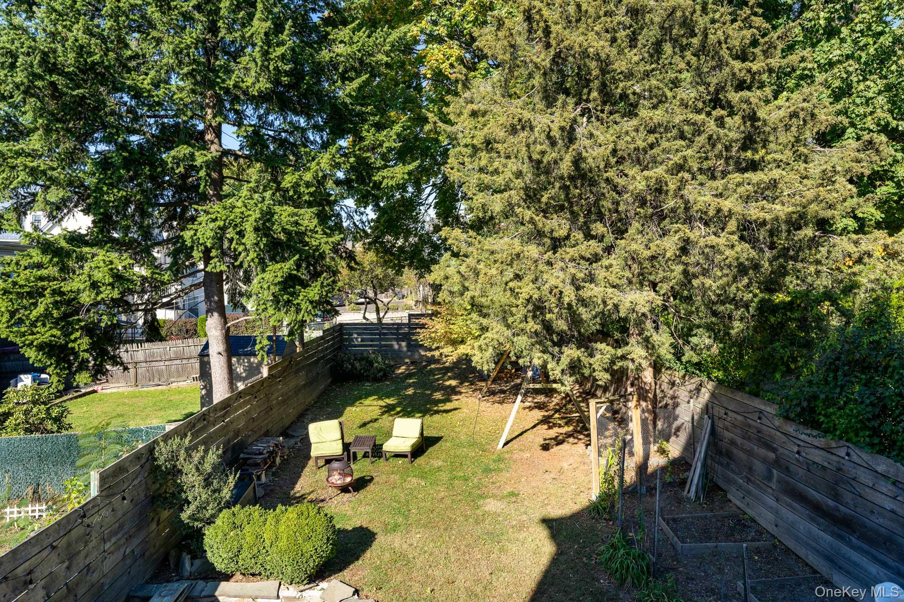 Tarrytown, New York, 10591, United States, 3 Bedrooms Bedrooms, ,4 BathroomsBathrooms,Residential,For Sale,1989441