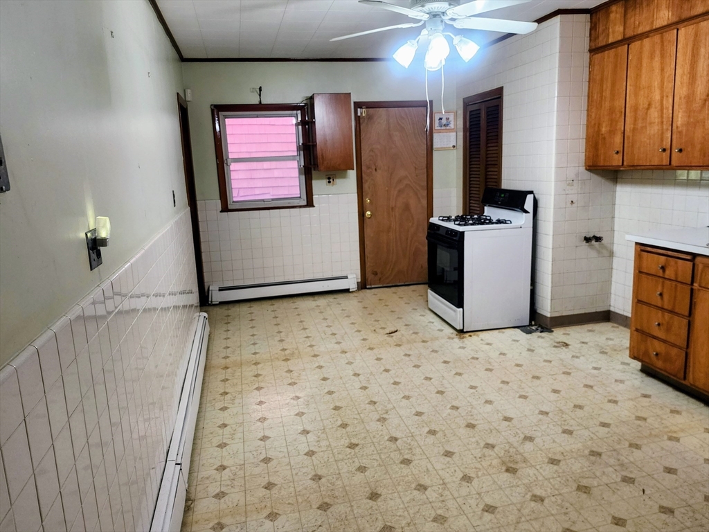 Boston, Massachusetts, 02128, United States, 4 Bedrooms Bedrooms, ,2 BathroomsBathrooms,Residential,For Sale,1975613