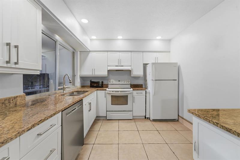 Oakland Park, Florida, 33309, United States, 4 Bedrooms Bedrooms, ,3 BathroomsBathrooms,Residential,For Sale,2003196