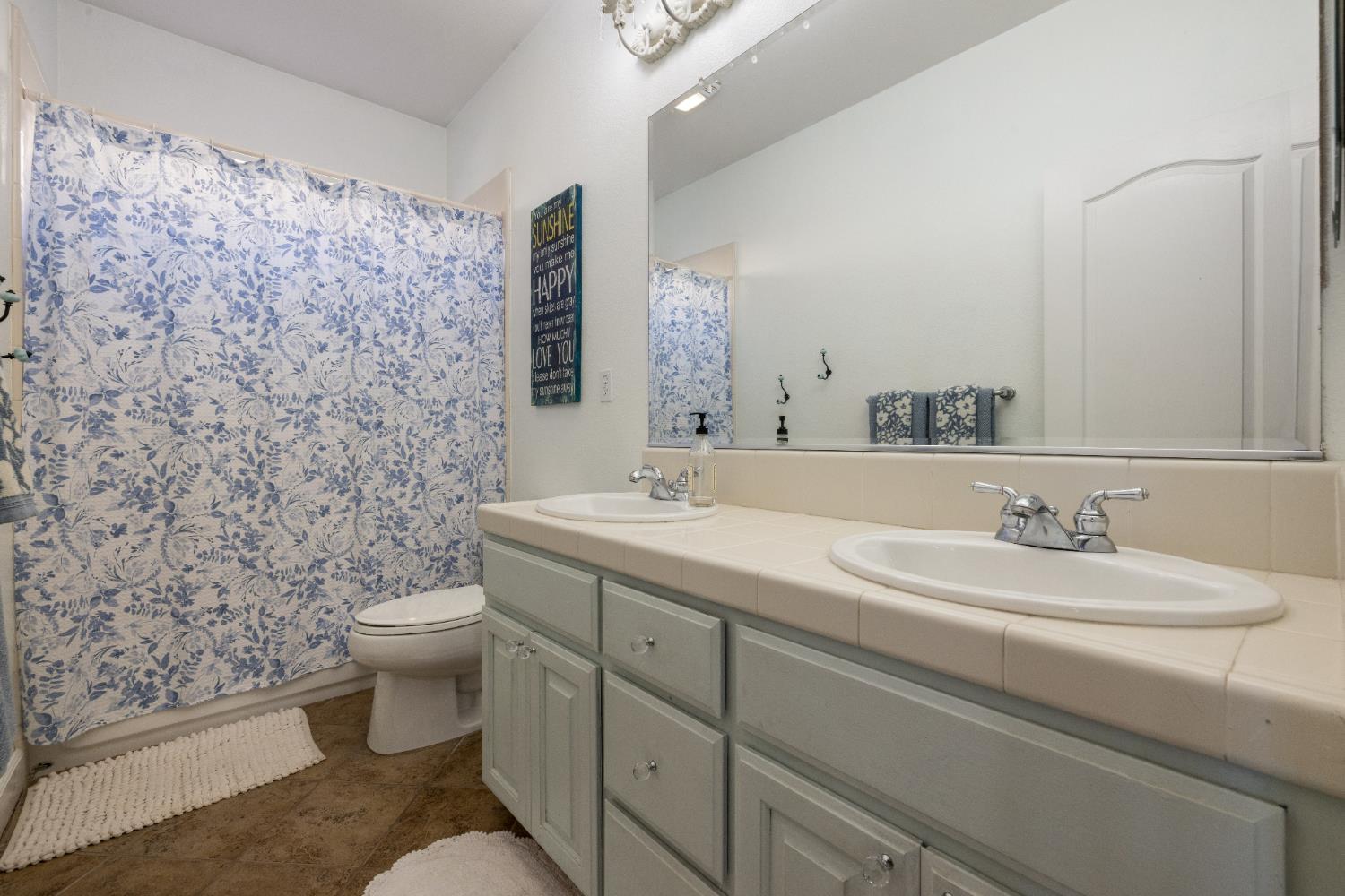 Oakdale, California, 95361, United States, 4 Bedrooms Bedrooms, ,4 BathroomsBathrooms,Residential,For Sale,2011319