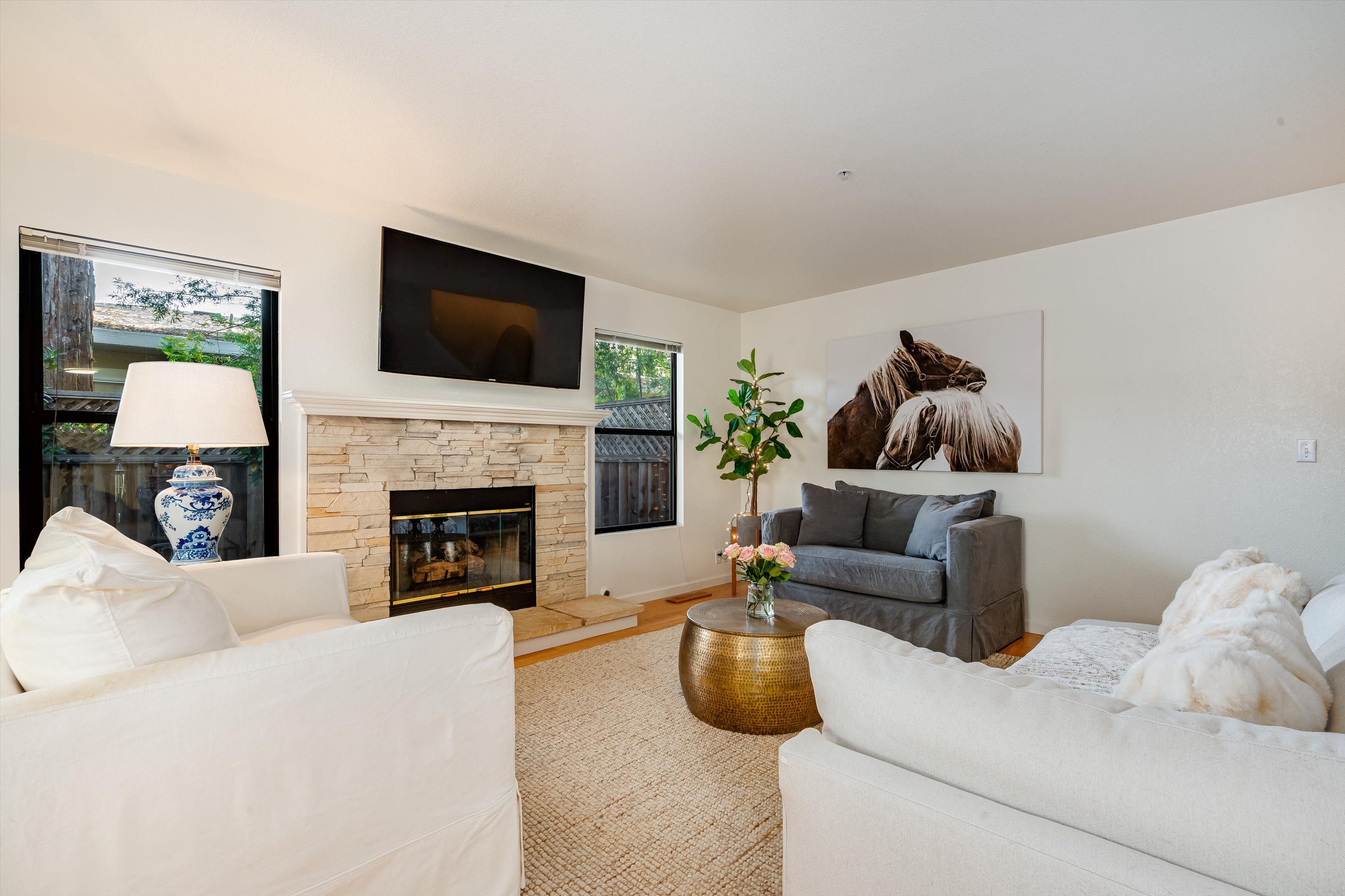  3204 Villa Lane - 物件實景