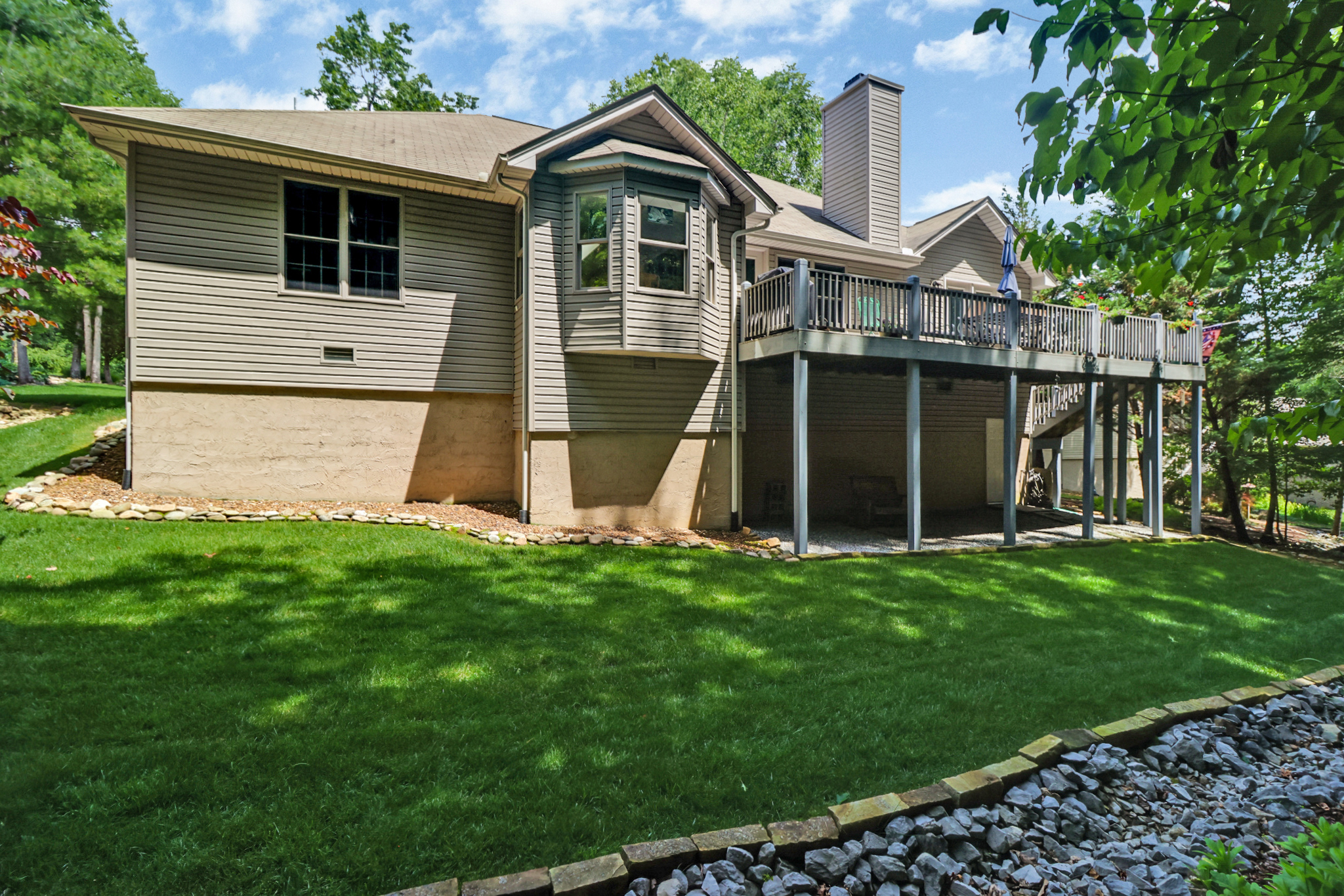 Crossville, Tennessee, 38558, United States, 3 Bedrooms Bedrooms, ,2 BathroomsBathrooms,Residential,For Sale,1975656