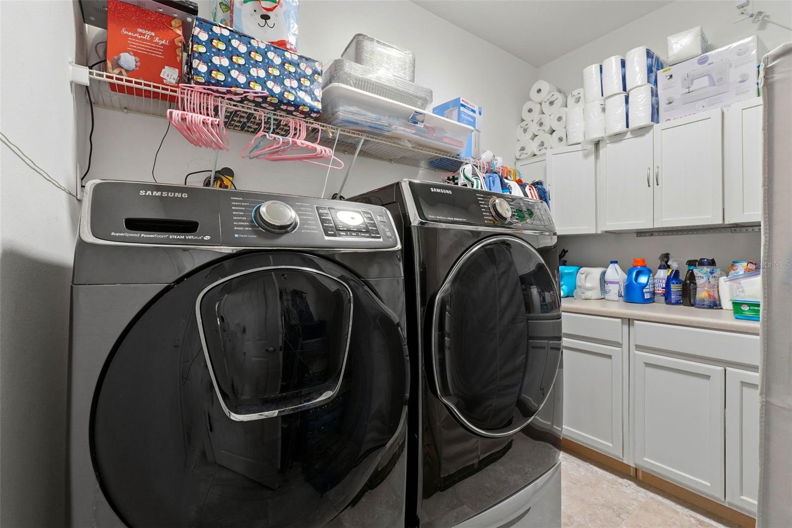 KISSIMMEE, Florida, 34744, United States, 4 Bedrooms Bedrooms, ,4 BathroomsBathrooms,Residential,For Sale,1986116