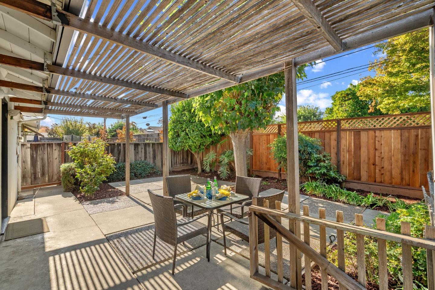 San Jose, California, 95118, United States, 4 Bedrooms Bedrooms, ,2 BathroomsBathrooms,Residential,For Sale,1986269