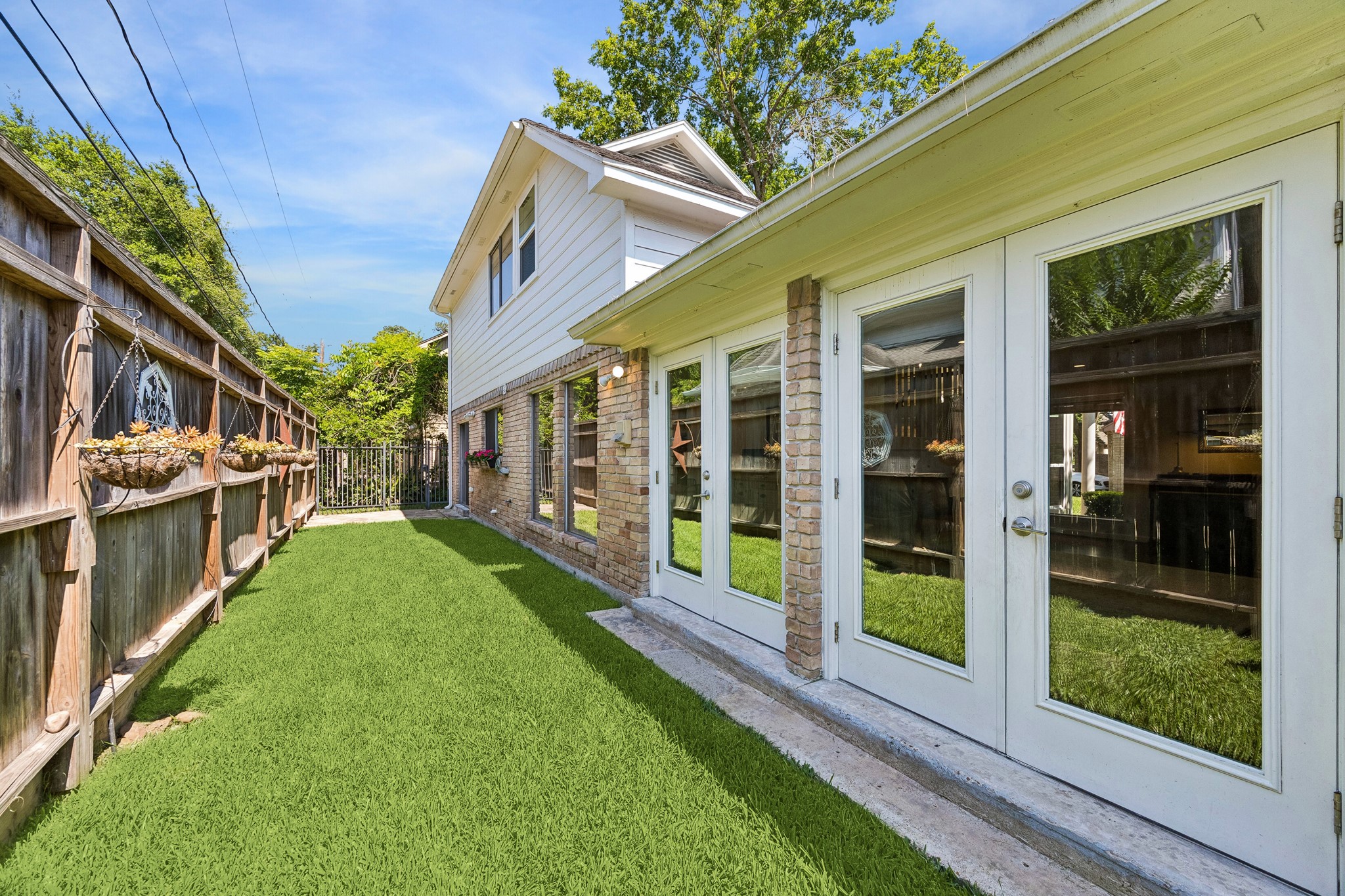 7738 Betty Jane Lane - 物件實景