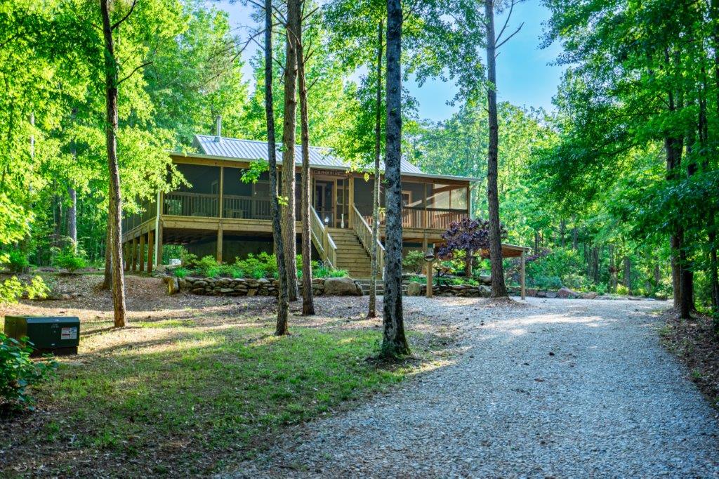 LaGrange, Georgia, 30240, United States, 2 Bedrooms Bedrooms, ,2 BathroomsBathrooms,Residential,For Sale,1865221