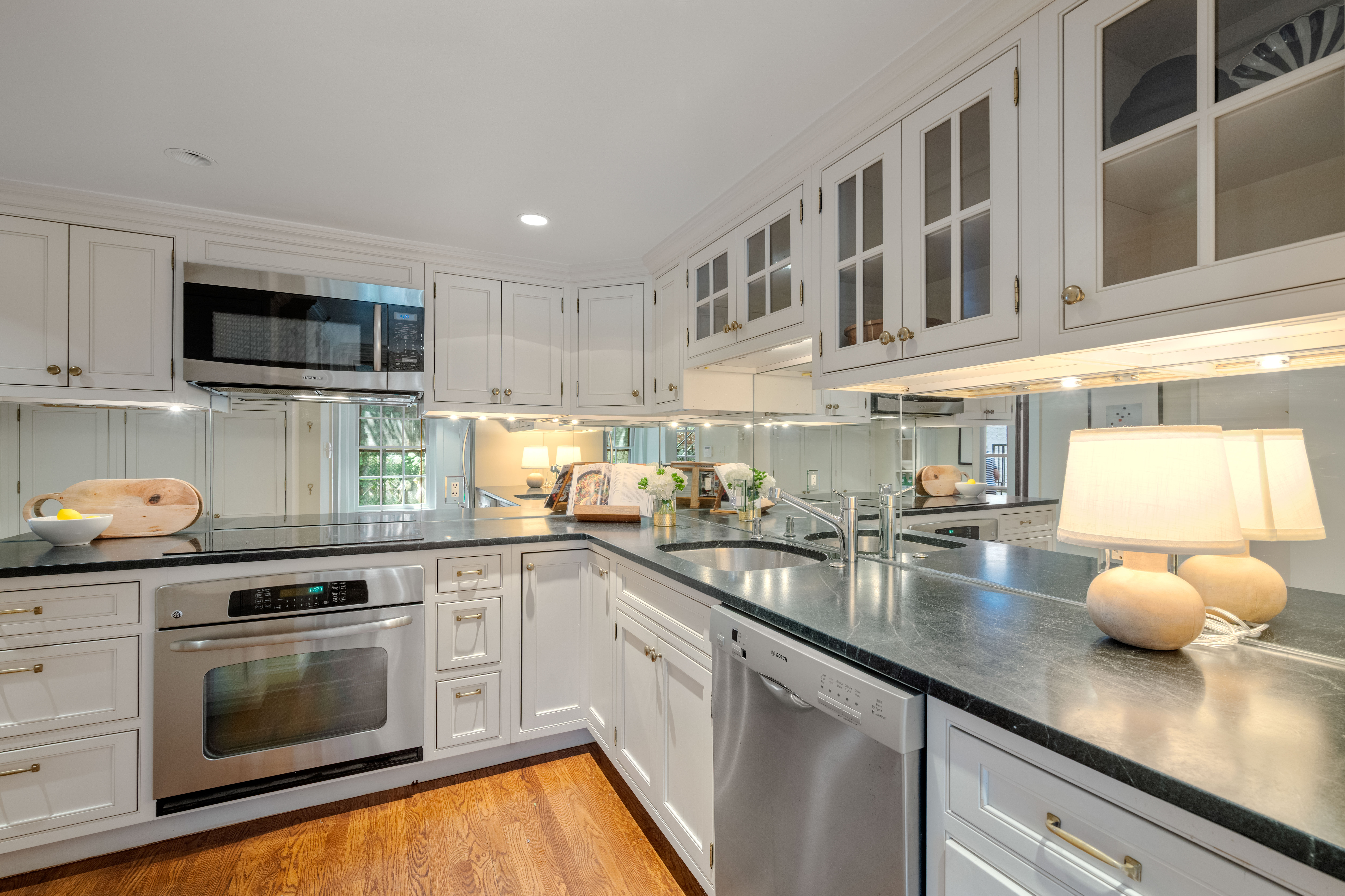  21 Walnut, Unit M, Boston, MA, 02108 - 物件實景