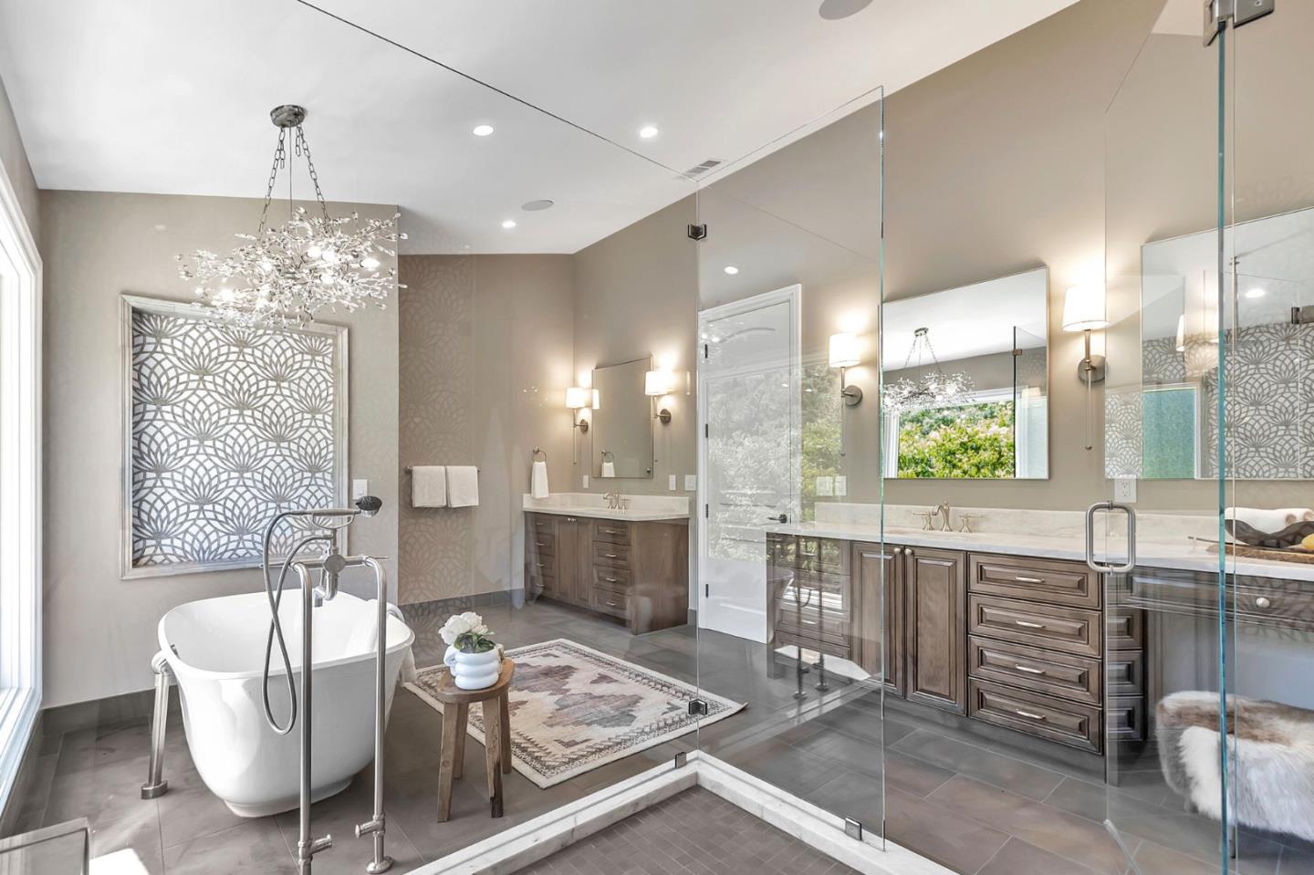 Los Gatos, California, 95032, United States, 8 Bedrooms Bedrooms, ,11 BathroomsBathrooms,Residential,For Sale,1855941