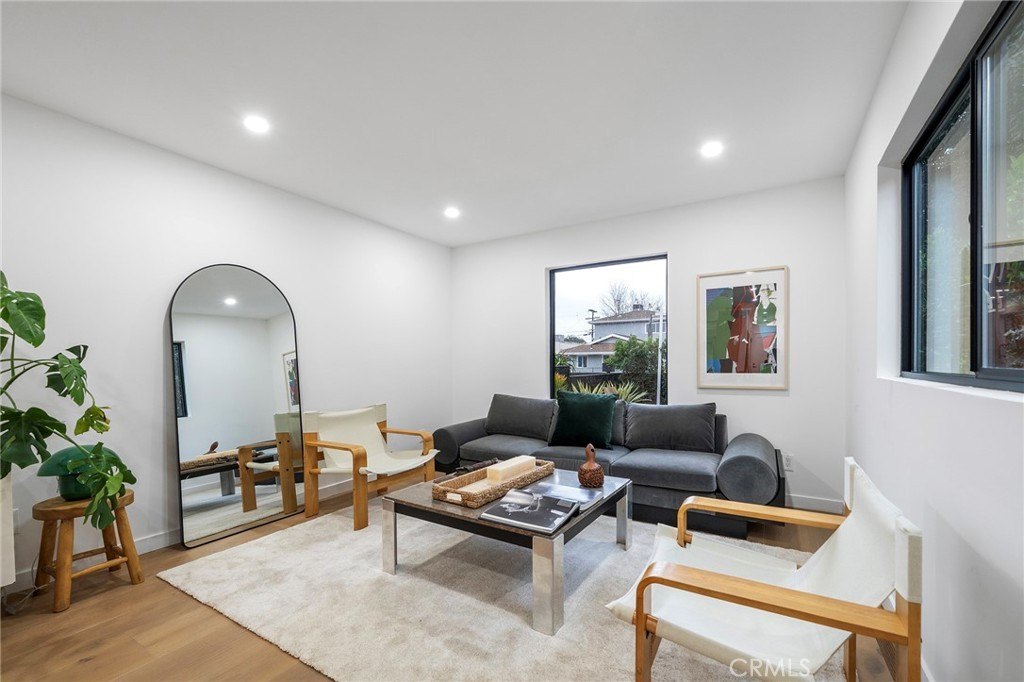 Los Angeles, California, 90031, United States, 5 Bedrooms Bedrooms, ,2 BathroomsBathrooms,Residential,For Sale,2006485