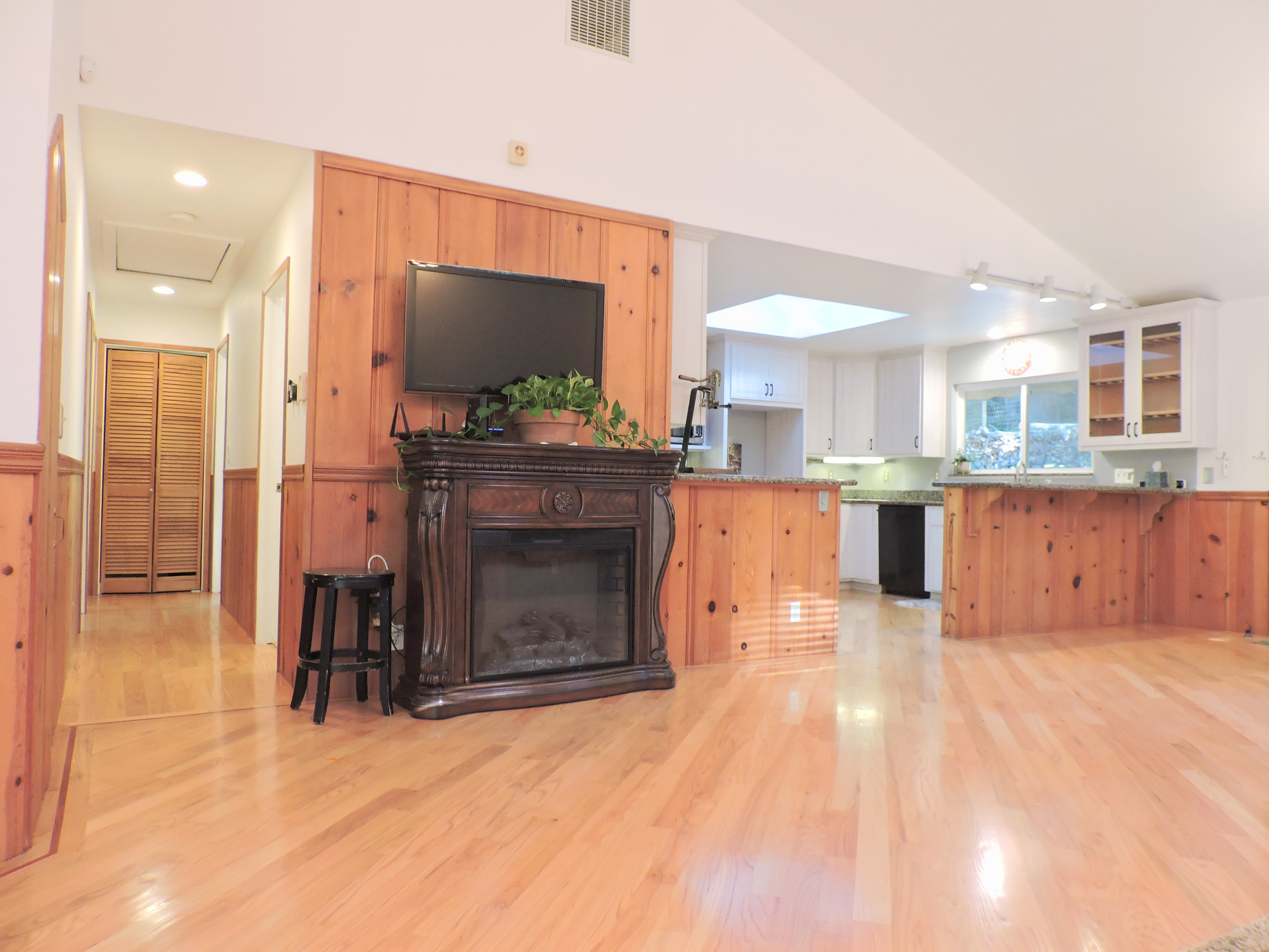Boulder Creek, California, 95006, United States, 3 Bedrooms Bedrooms, ,3 BathroomsBathrooms,Residential,For Sale,1763165