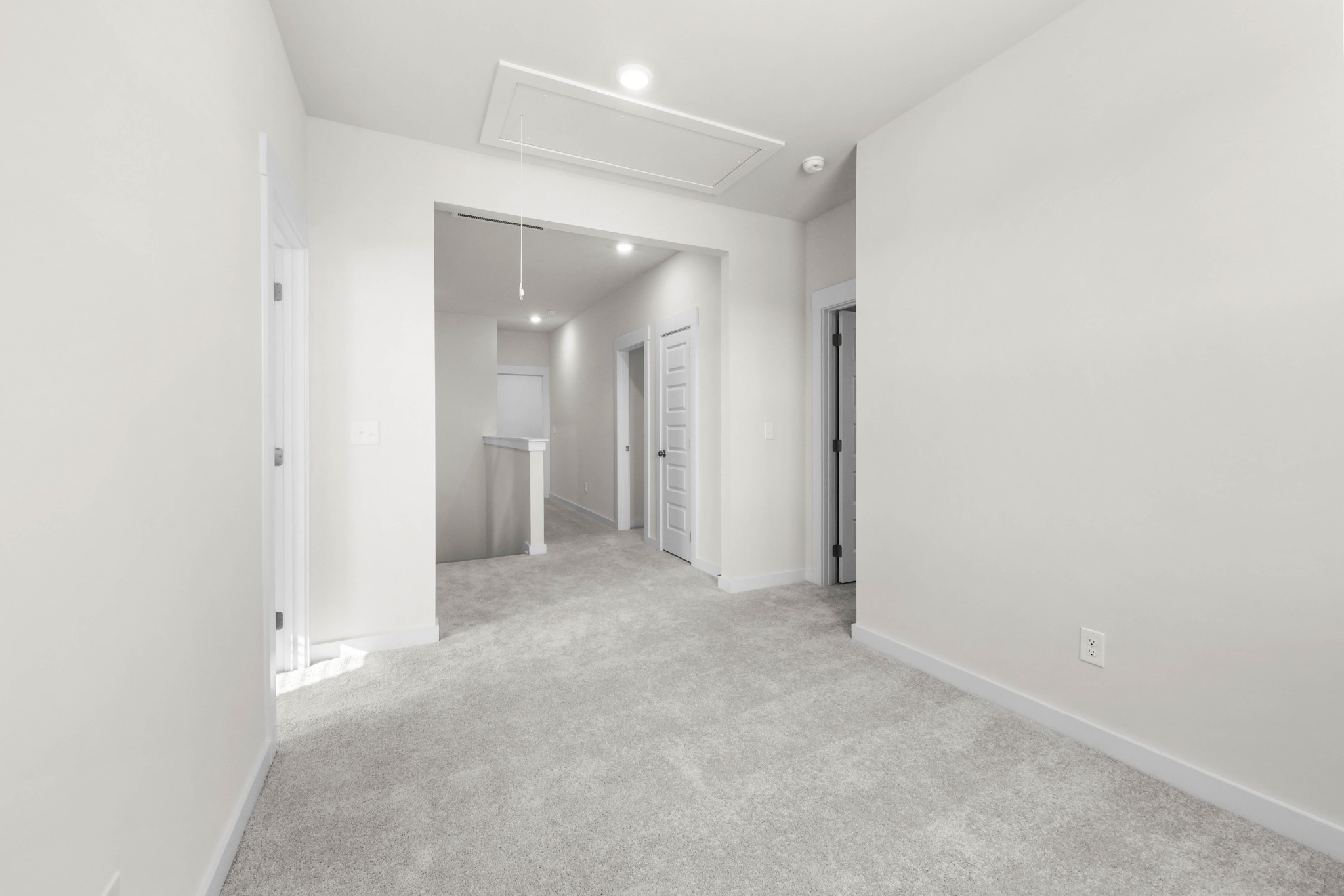 Clarksville, Tennessee, 37043, United States, 5 Bedrooms Bedrooms, ,5 BathroomsBathrooms,Residential,For Sale,1976524