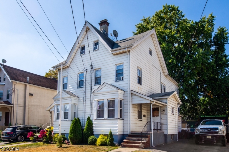 Belleville Twp., New Jersey, 07109, United States, 8 Bedrooms Bedrooms, ,3 BathroomsBathrooms,Residential,For Sale,1989037