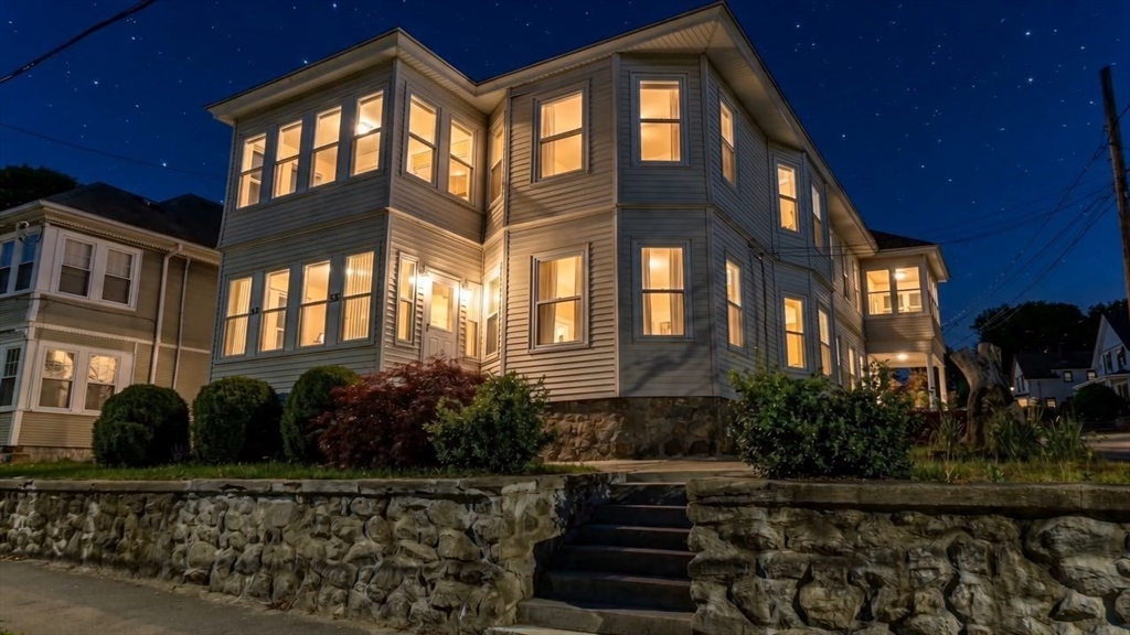Lawrence, Massachusetts, 01841, United States, 6 Bedrooms Bedrooms, ,3 BathroomsBathrooms,Residential,For Sale,2048880