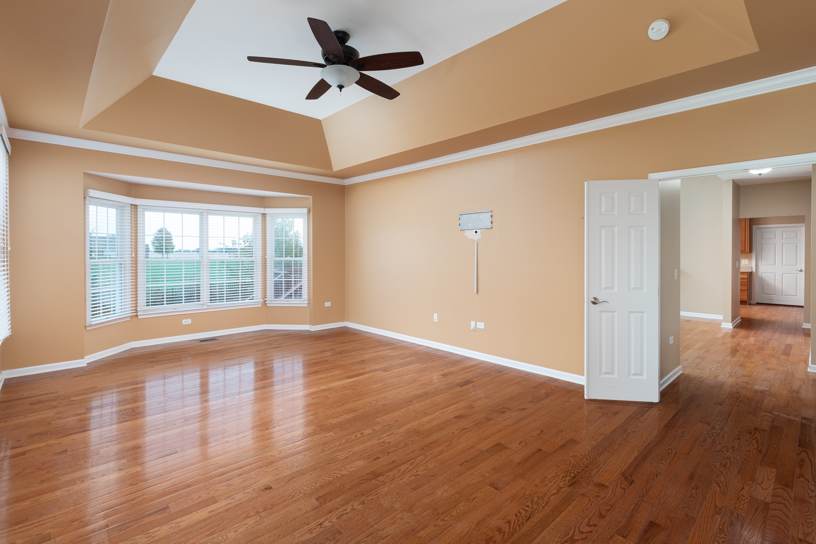 North Aurora, Illinois, 60542, United States, 3 Bedrooms Bedrooms, ,3 BathroomsBathrooms,Residential,For Sale,1969477