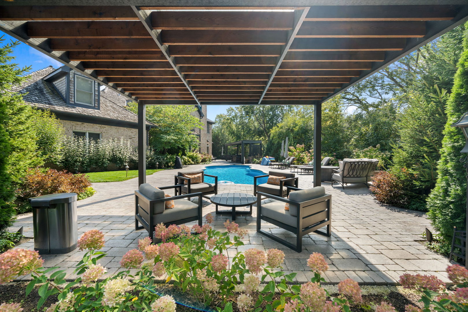 Lake Forest, Illinois, 60045, United States, 6 Bedrooms Bedrooms, ,7 BathroomsBathrooms,Residential,For Sale,1989872