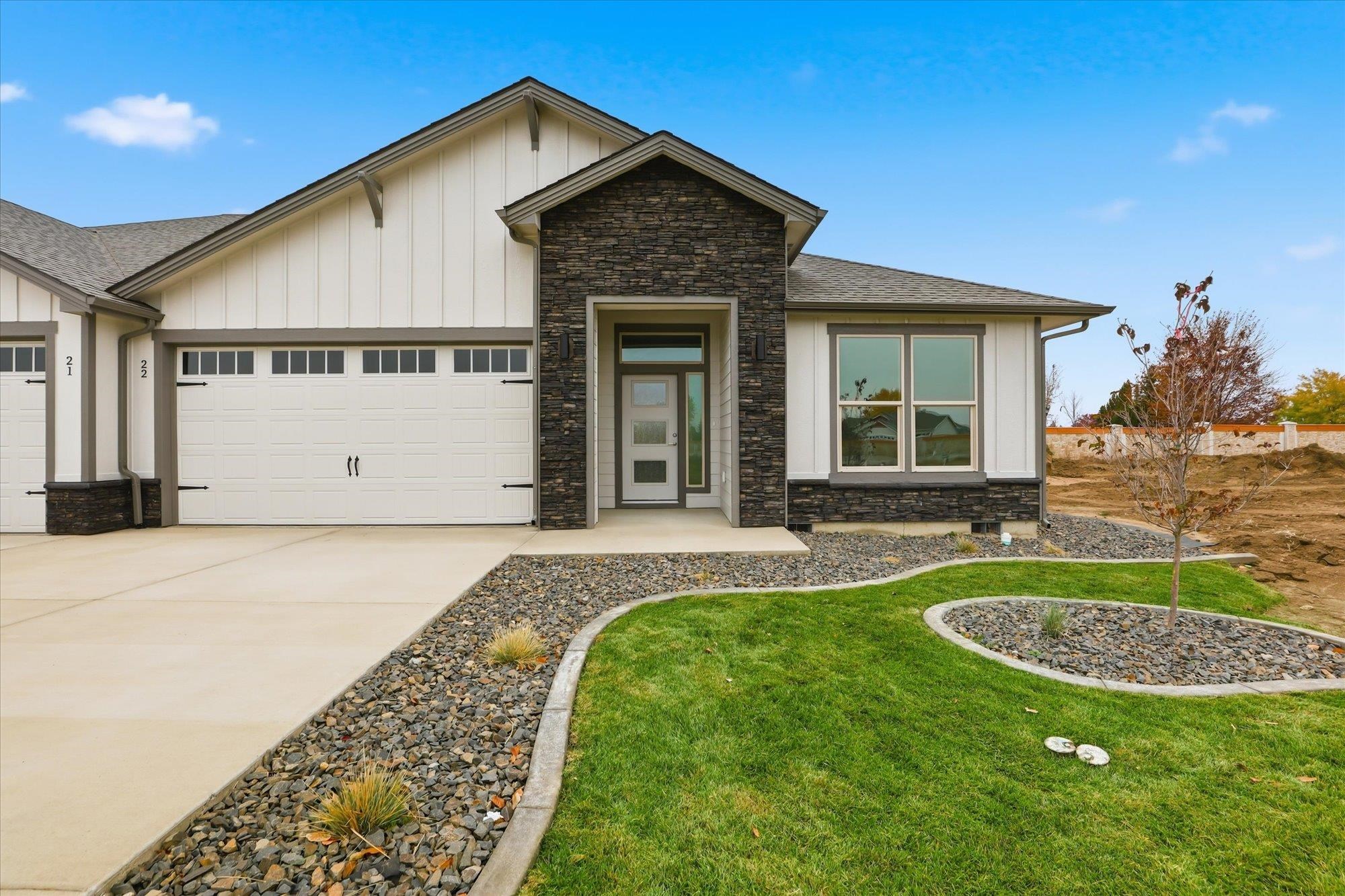 Deer Park, Washington, 99006, United States, 3 Bedrooms Bedrooms, ,2 BathroomsBathrooms,Residential,For Sale,1992798