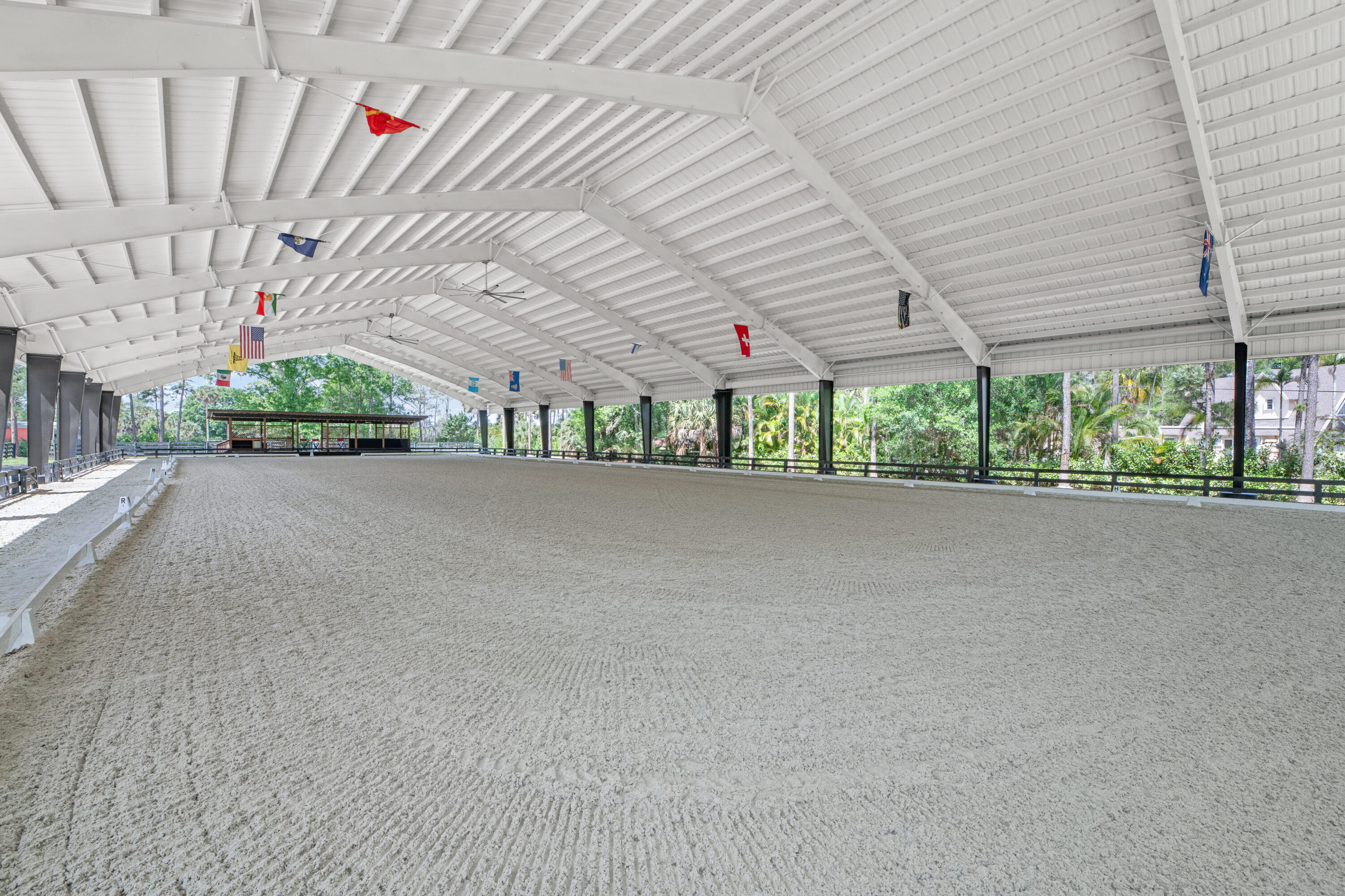  15161 Collecting Canal Road - 物件實景