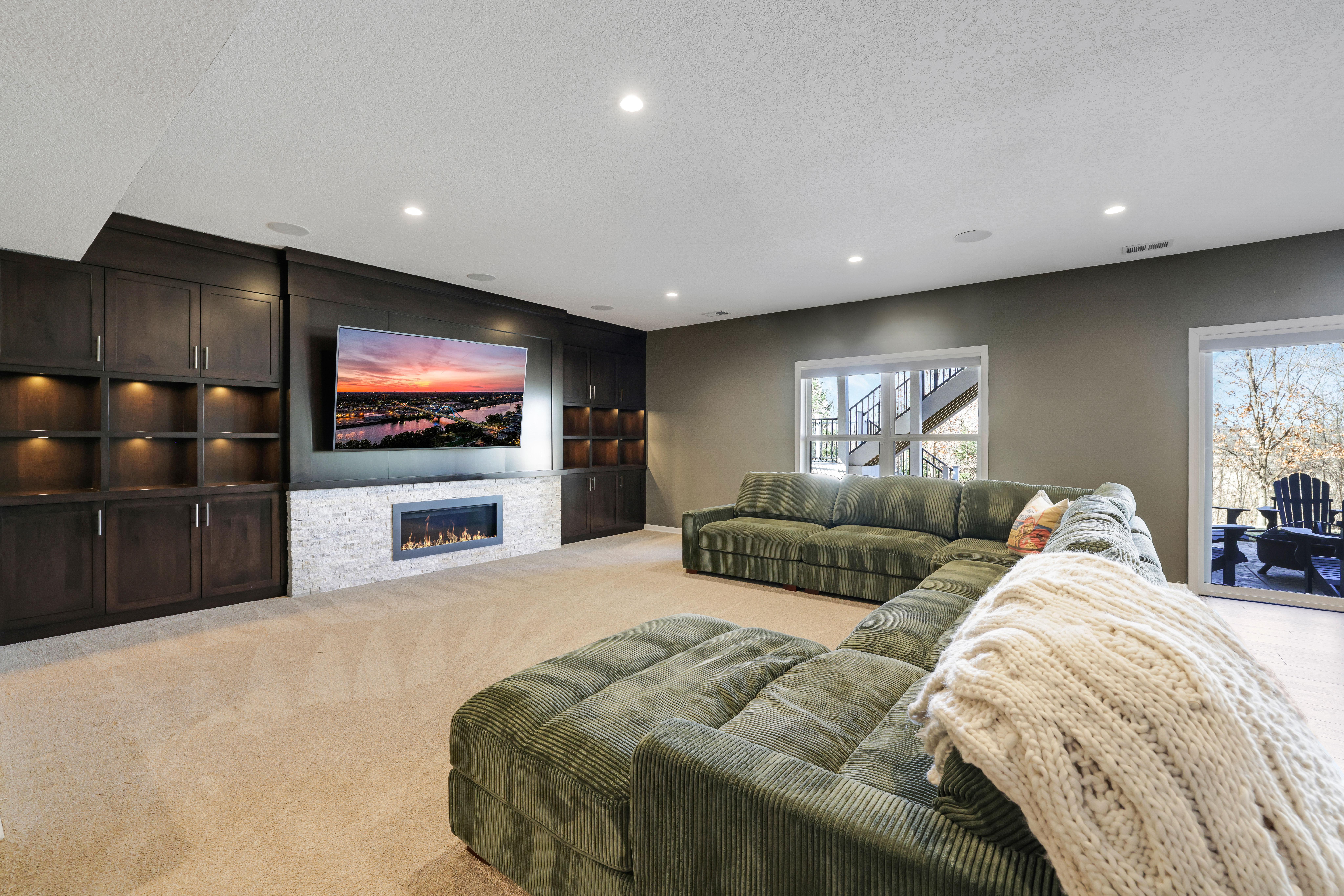  Refined Plymouth Retreat Backing to Nature - 物件實景