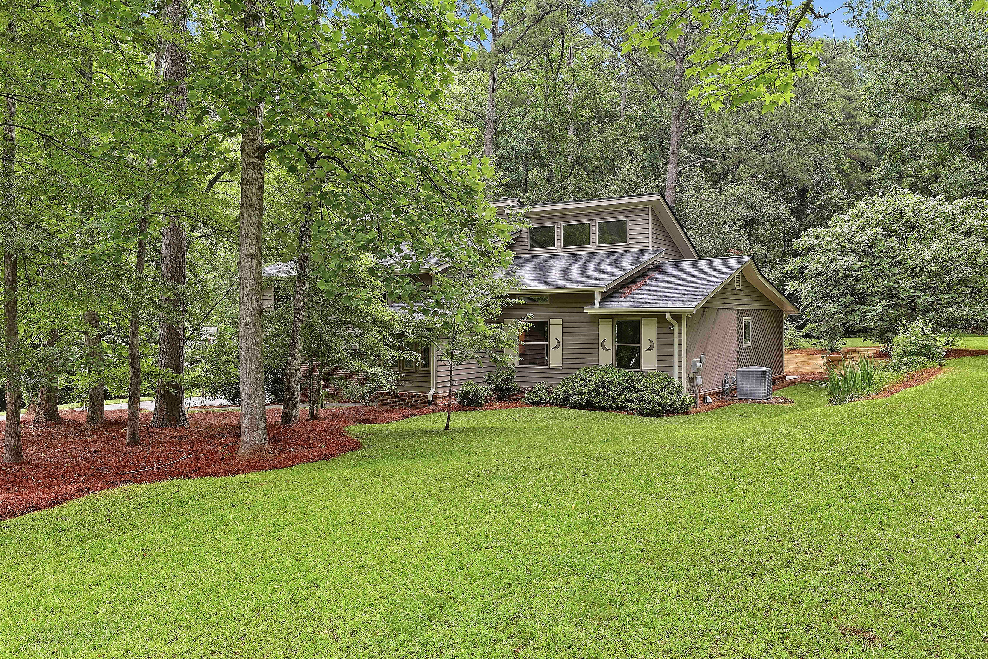  Picture Perfect Home Embodies Mid-century Elegance and Charm - 物件實景