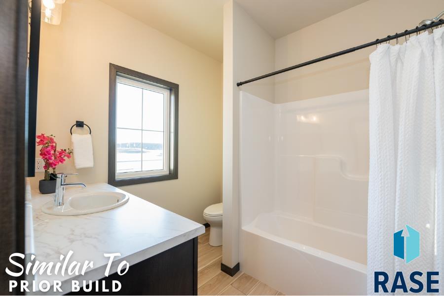 Sioux Falls, South Dakota, 57110, United States, 4 Bedrooms Bedrooms, ,2 BathroomsBathrooms,Residential,For Sale,1834808