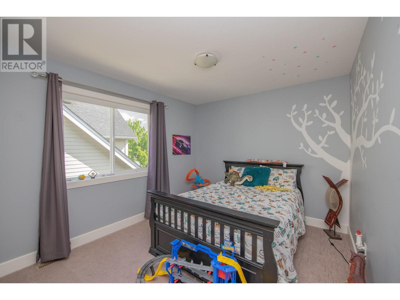 ARMSTRONG, British Columbia, V4Y 0X9, CA, 6 Bedrooms Bedrooms, ,3 BathroomsBathrooms,Residential,For Sale,1838697