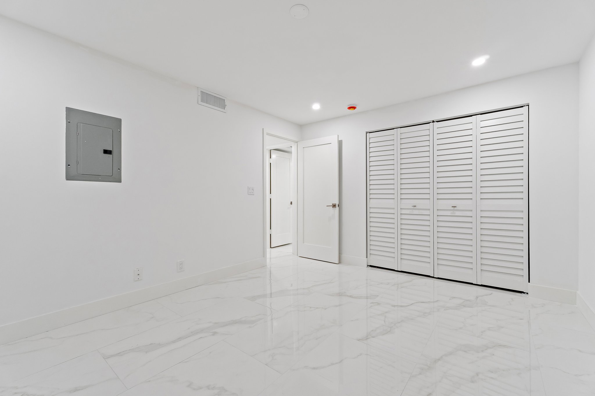  911 Ocean Drive, Juno Beach, FL, 33408 - 物件實景