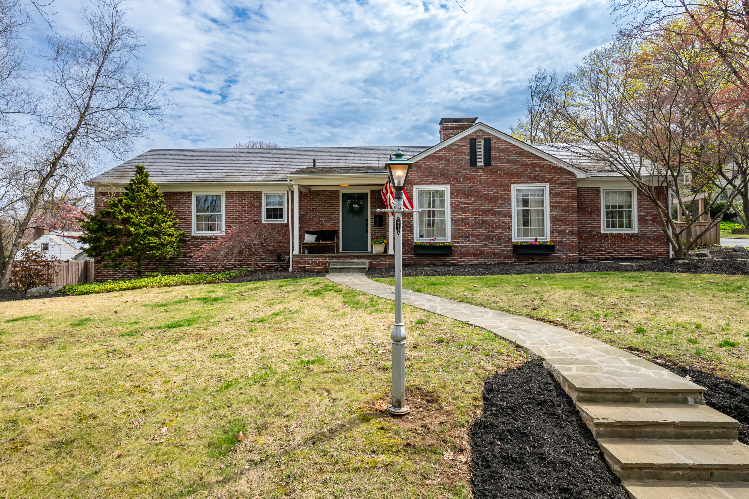 Wyomissing, Pennsylvania, 19610, United States, 4 Bedrooms Bedrooms, ,3 BathroomsBathrooms,Residential,For Sale,1938132