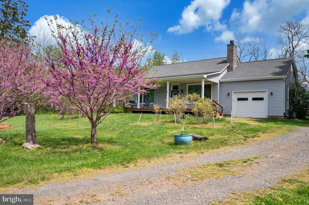 Linden, Virginia, 22642, United States, 5 Bedrooms Bedrooms, ,4 BathroomsBathrooms,Residential,For Sale,2037897