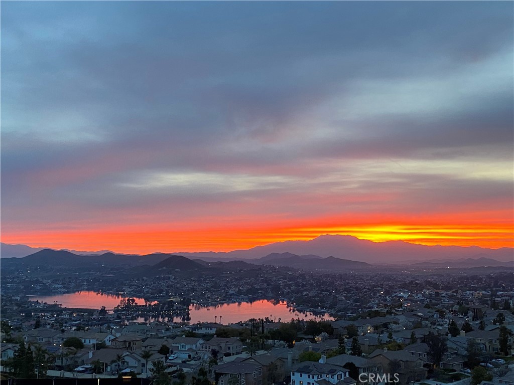 Lake Elsinore, California, 92532, United States, 4 Bedrooms Bedrooms, ,3 BathroomsBathrooms,Residential,For Sale,1988031