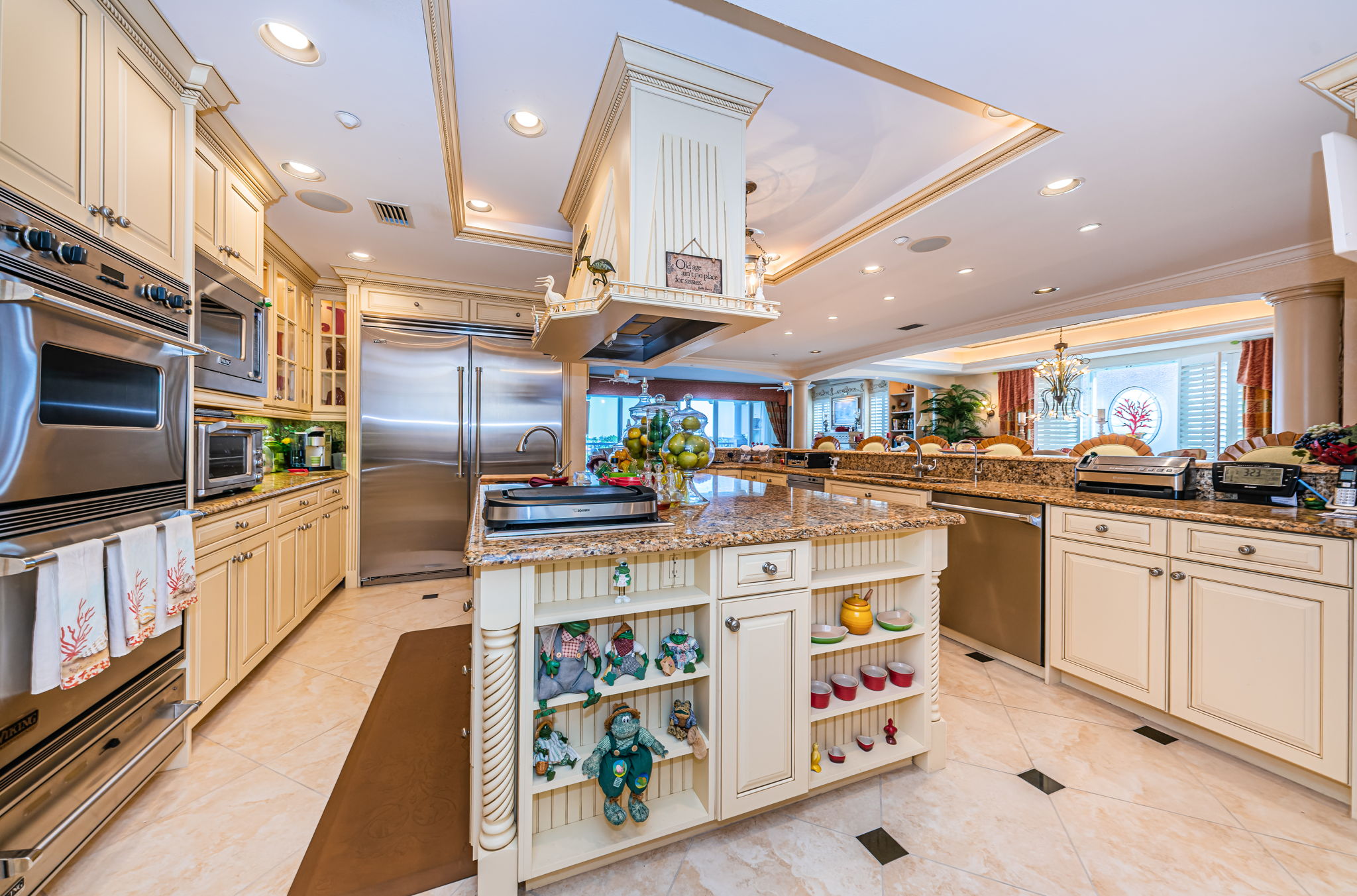 ST Pete Beach, Florida, 33706, United States, 3 Bedrooms Bedrooms, ,4 BathroomsBathrooms,Residential,For Sale,1810563