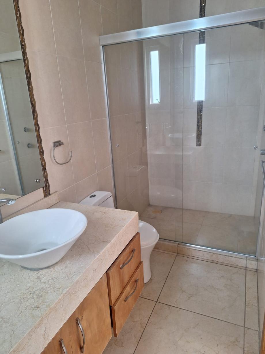Querétaro, Querétaro, 76090, Mexico, 4 Bedrooms Bedrooms, ,3 BathroomsBathrooms,Residential,For Sale,1916691